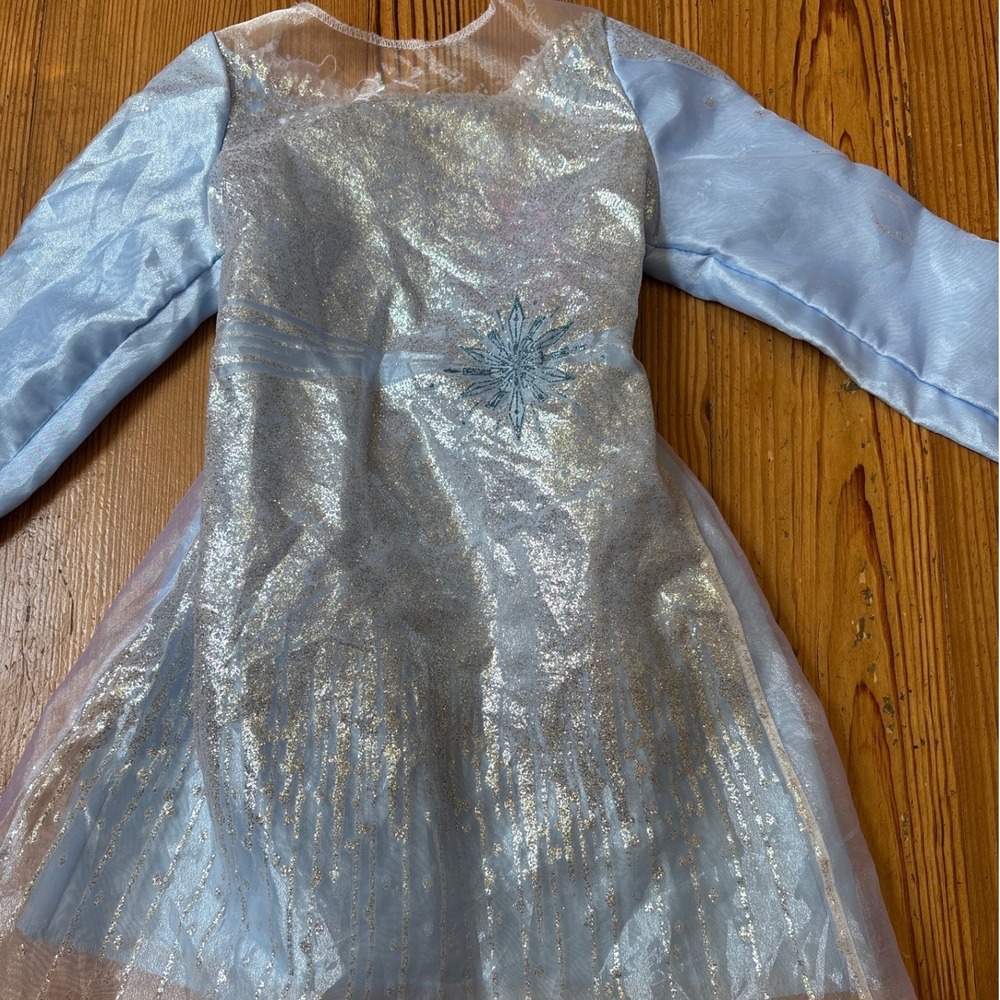 Disney Elsa Frozen Costume Girls Blue Light Up Sleeve Sparkle Dress SIZE 4-6X - Picture 2 of 6